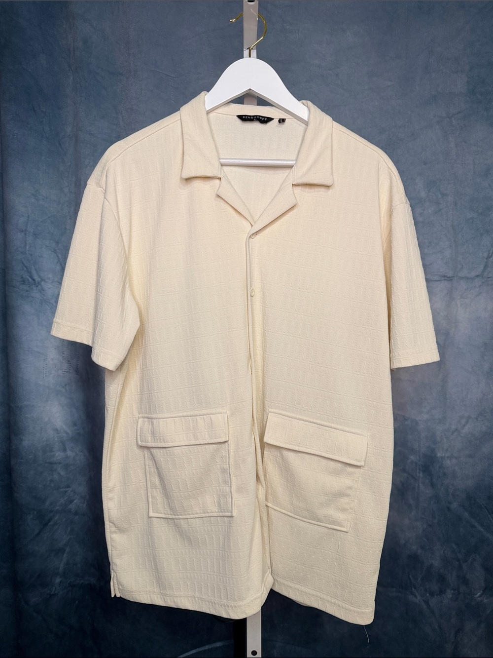 Men's Cream Short-Sleeve Shirt Jacket with Patch Pockets Relax Fit Size XL